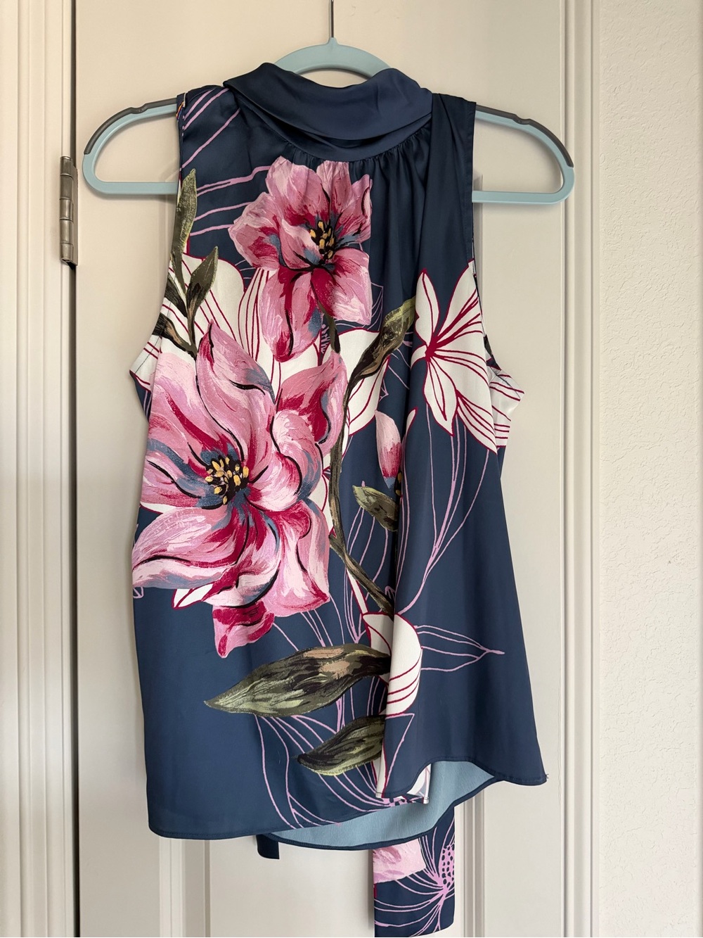 WHBM Sleeveless Navy Floral Mock-Neck Top - Pink Bloom Size XL